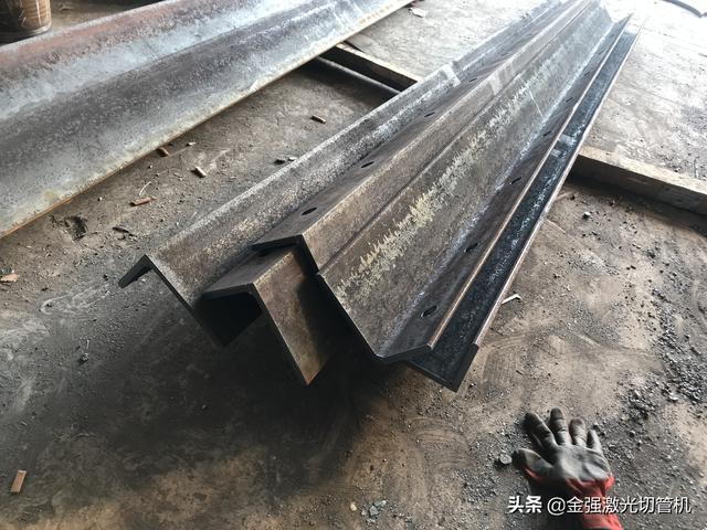 开云体育 开云平台看错图纸生产导致全部产品报废工厂损失近百万公司竟甩锅新人(图2)