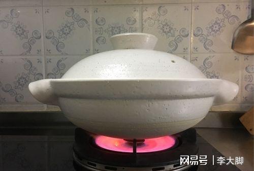 你家有这种“锅”吗？医生坦言开云体育 开云官网：趁早处理掉(图6)
