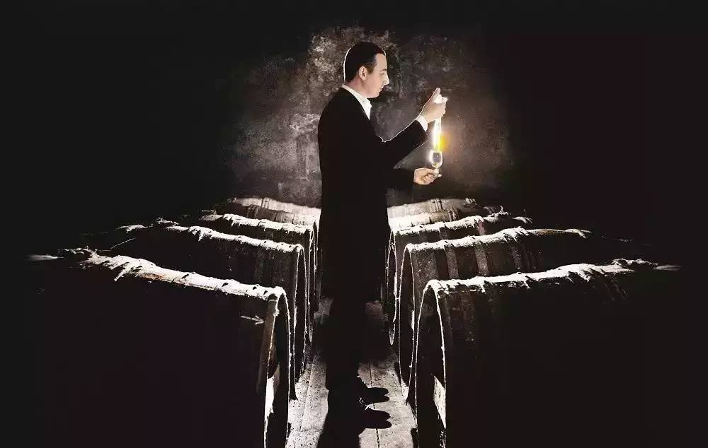 开云 开云体育官网路易十三《时光典藏》限量系列首款杰作【源-1874】优雅问世(图13)