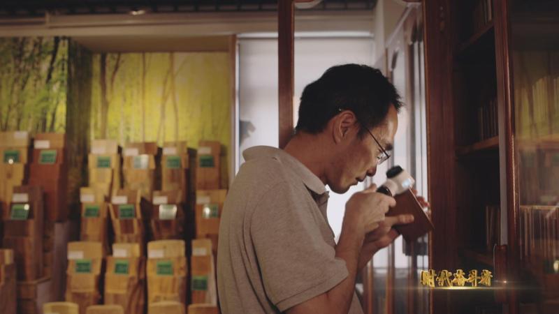 开云 开云体育平台吹鸟哨、鉴木头、拍指纹、造芯片……新上海工匠居然这样“玩”(图9)