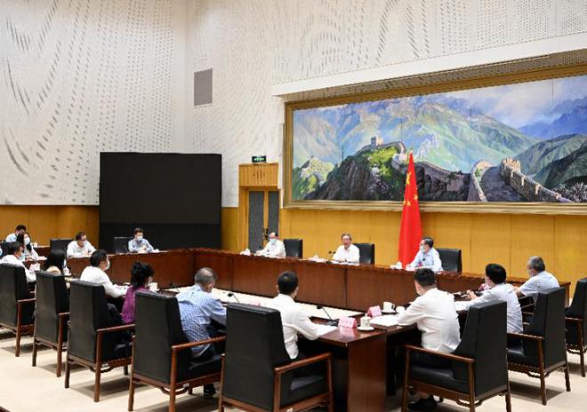 开云 开云体育官网定调平台经济大有可为！总理首开平台企业座谈会有何深意？