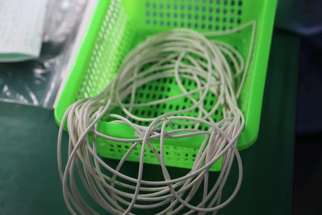 一条重1克的橡胶圈能卖700美开云体育 开云平台元？(图2)