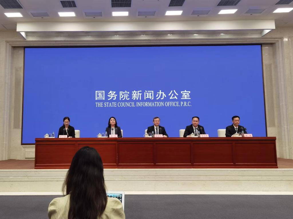 开云APP 开云官网入口稳字当头抓落实｜商务部：中国外贸订单流出规模可控影响有限