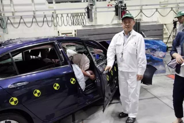 开云APP 开云官网入口混合动力车被“撞”结果竟然是这样……