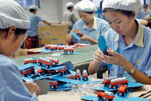 开云体育 开云平台中国外贸订单去哪了？未来我国消费市场只能靠国内民众？(图4)