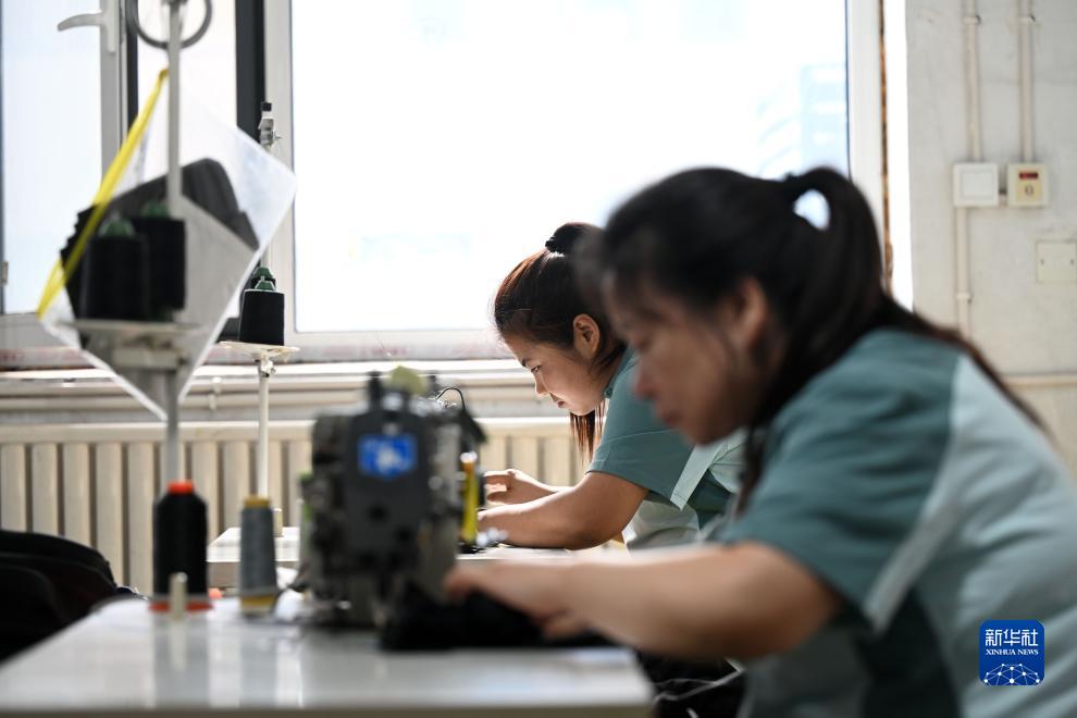 河北白沟开云APP 开云官网入口：外贸订单生产忙