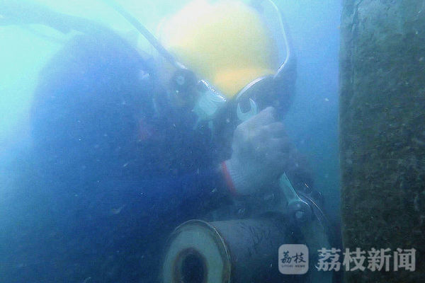 开云体育 开云官网科普帖！水下焊接、连接法兰这些深海比赛项目你了解多少？荔枝军事(图6)