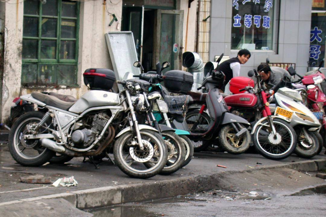 开云 开云体育平台赛车的影响力：赛车不仅是爱好、还蕴含着对精益求精的追求(图2)